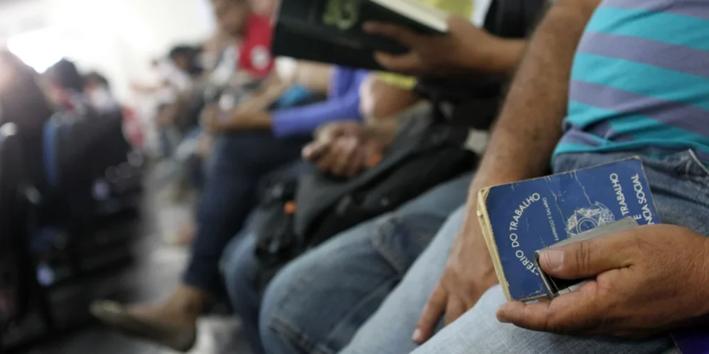 O que é: Desemprego e programas sociais 1 O Que É