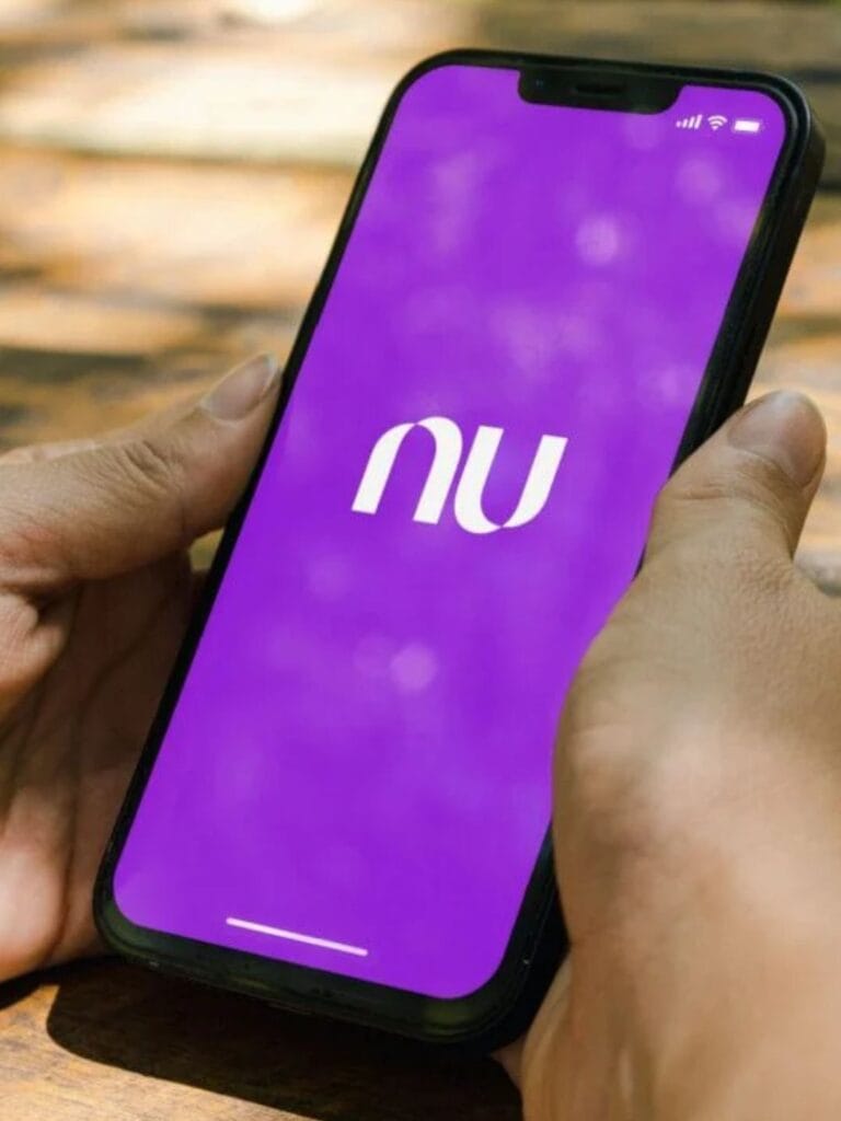 Nubank emite comunicado importante para quem tem cartão de crédito